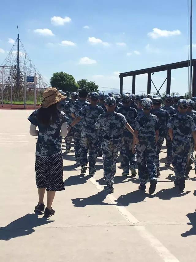 2017军训|明星指导员:张勤敏,李明月,王璐