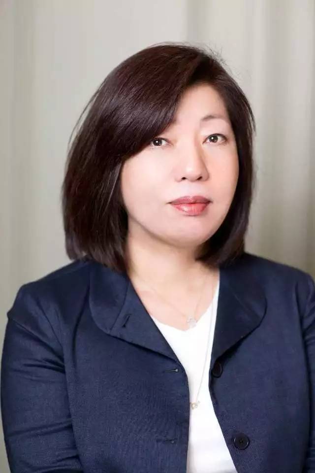 日本作家 林真理子