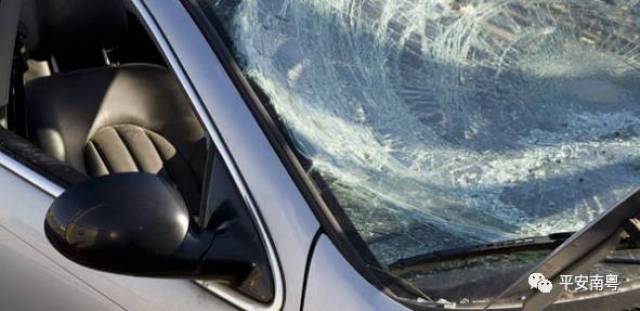 台风灾害后:车辆受损索赔指南