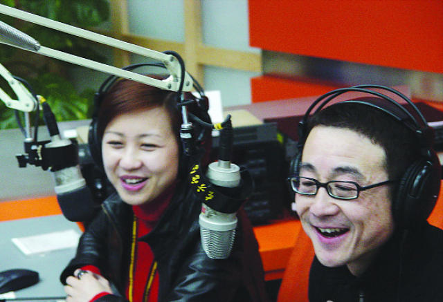 主持家喻户晓的电台节目《阿拉上海人》,无数人听着她声音长大的 沈蕾