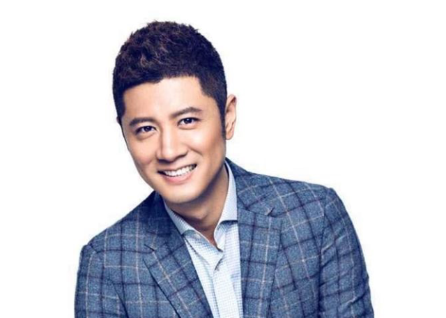 提起任重,多数人对他的印象停留在赵宝刚戏剧里的角色.