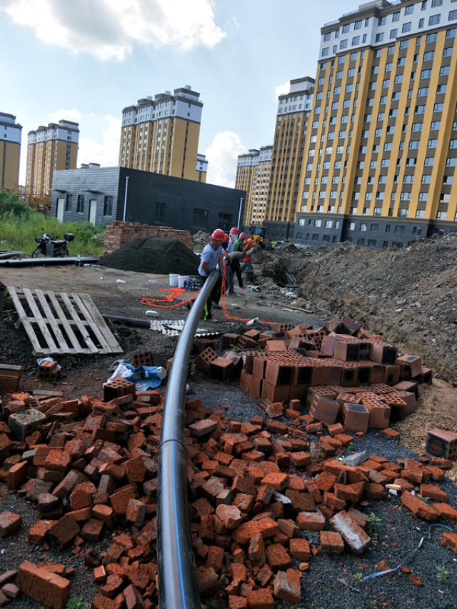 市公用局全力做好城市供水,雨水和污水管网改造工程