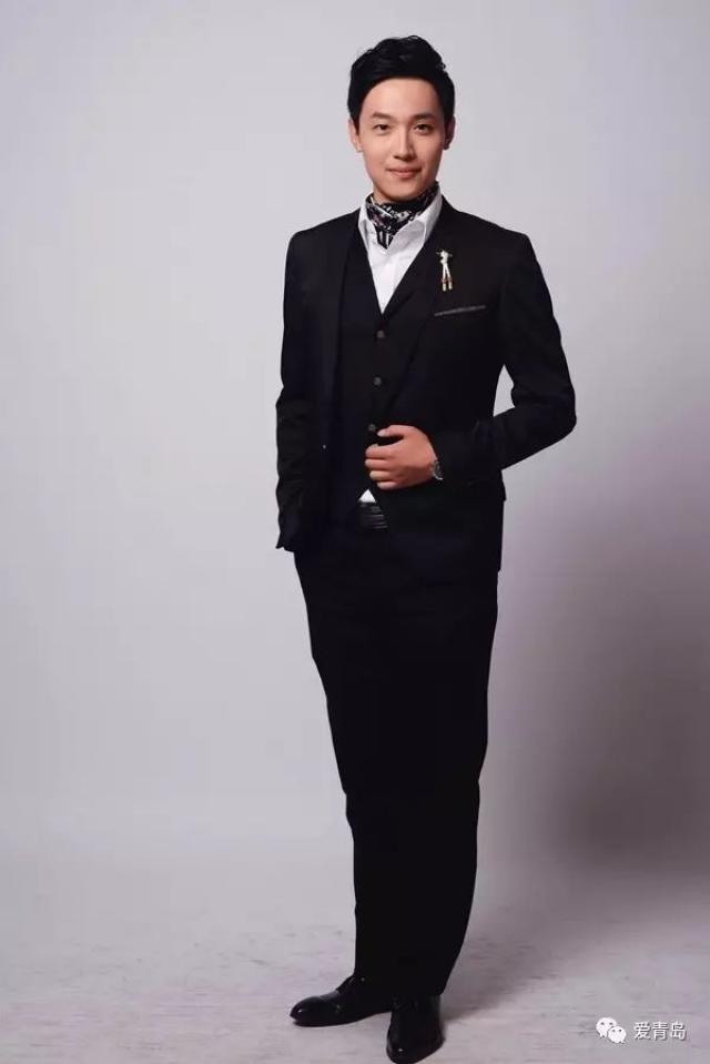 李彤,阳光帅气大暖男一枚~他每天的工作就是走街串巷,为大伙服务,帮