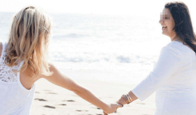 据澳洲网报道,一名澳大利亚昆州女狱警与一名女囚犯发生不正当关系后