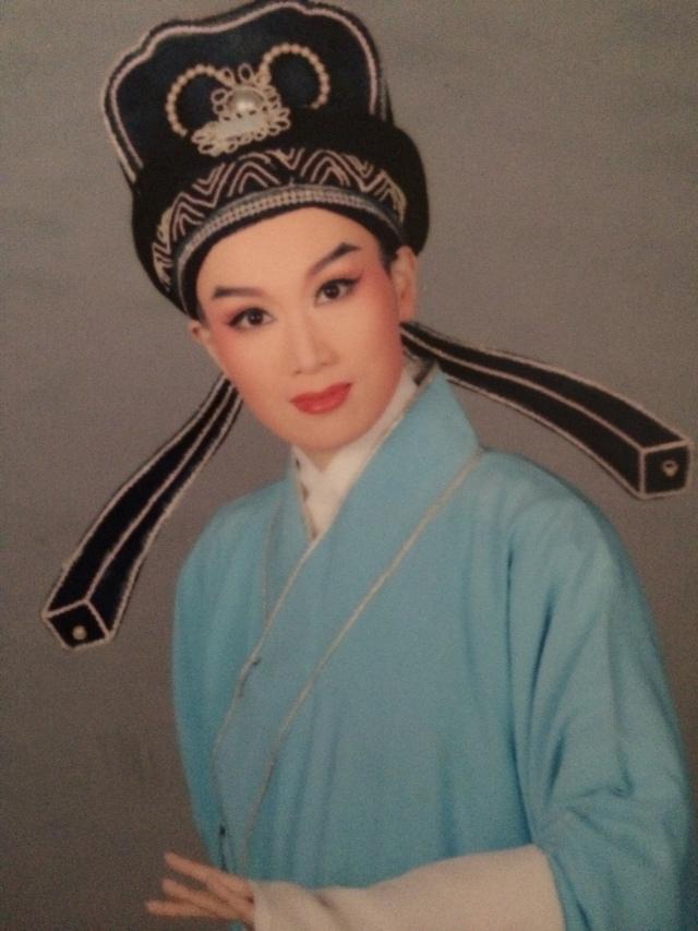 黄燕舞 《荆钗记》中 王十朋的扮演者 ○ 距离第一次接棒《荆钗记》