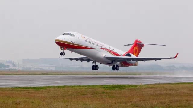 c919客机再次斩获130架订单,国产喷气式客机订单总数已超千架!