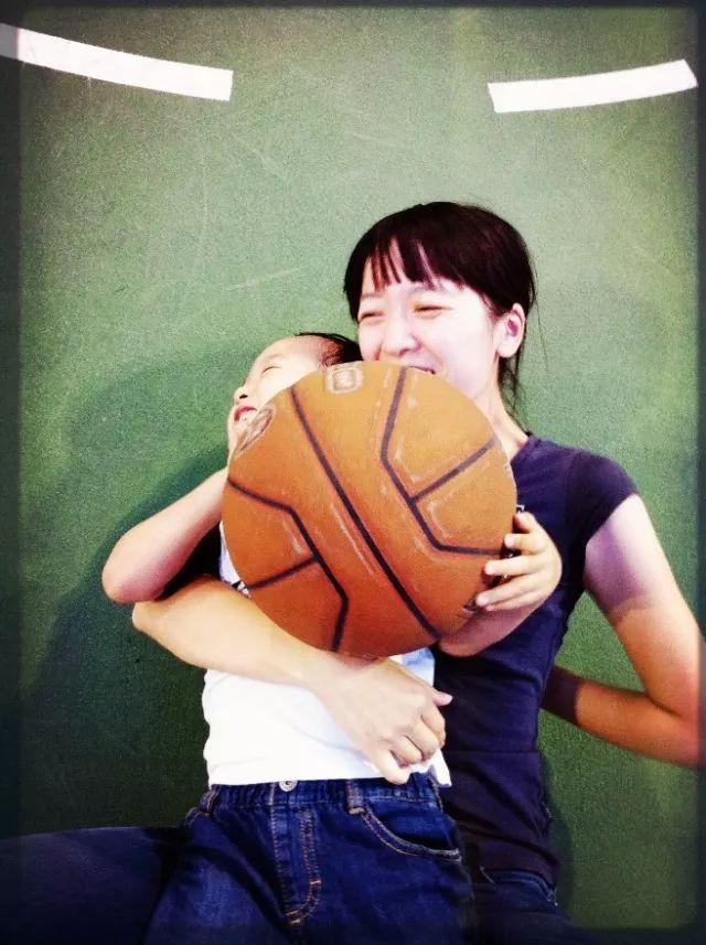 作为一位勤奋的学习型妈妈,钱儿妈曾经也把育儿专家的话奉为名言,照做