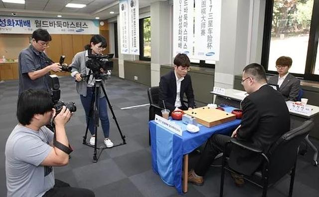 韩棋迷:痛苦得不想下棋 朴廷桓应学李昌镐平常心