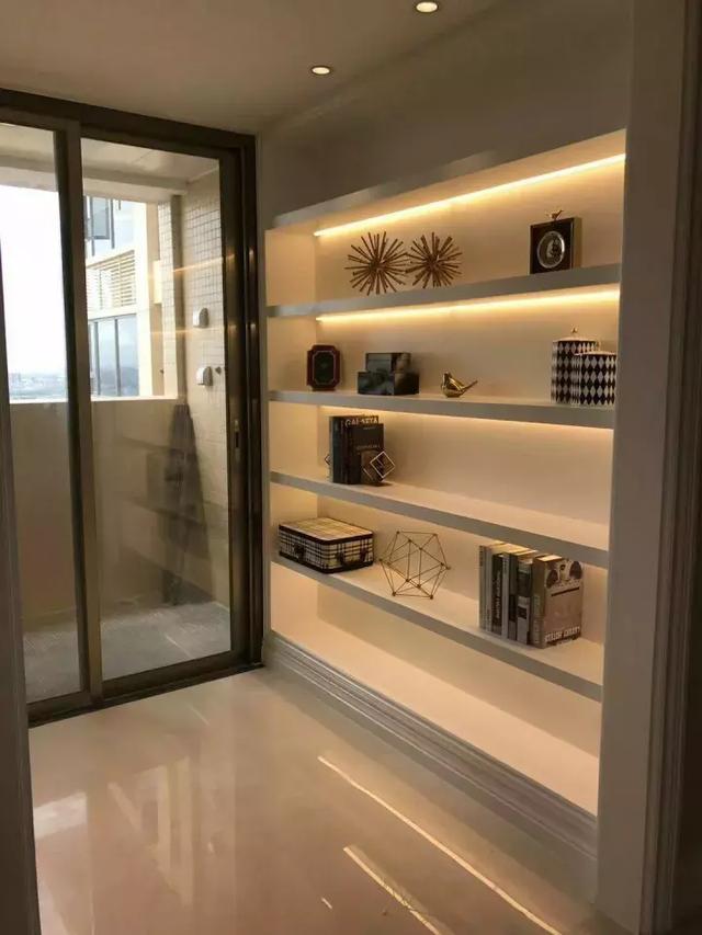 入户花园 灵动书房打造,超强改造性,大窗户全明空间,明亮舒适更显