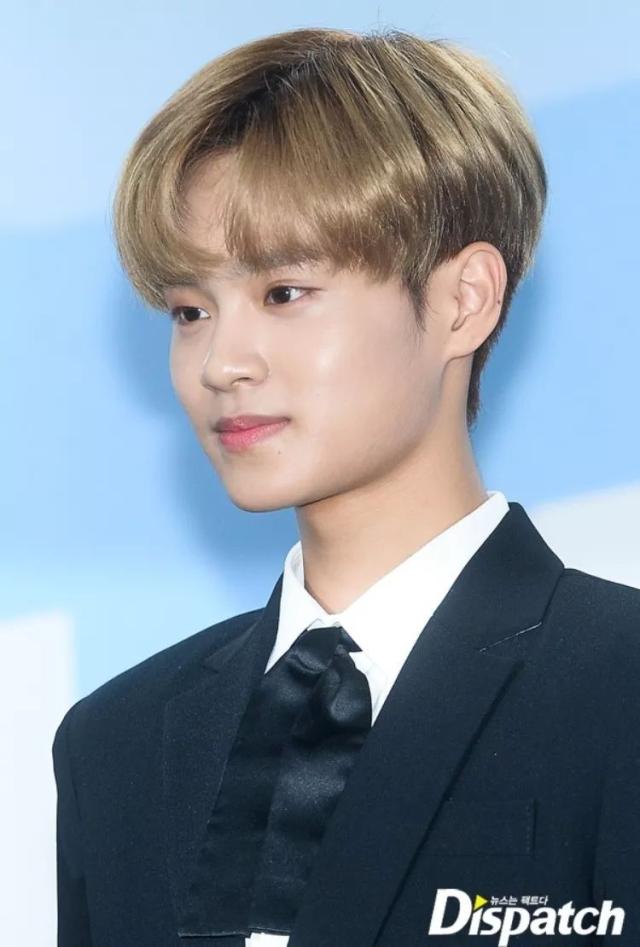 据韩媒报道,day6前成员任晙赫已于30日完成 kbs《the unit》的拍摄.