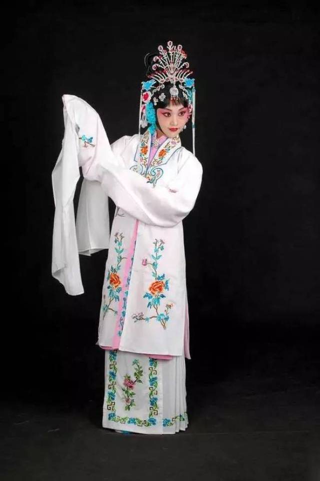 戏曲人物老旦,戏曲人物,戏曲人物图片_大山谷图库