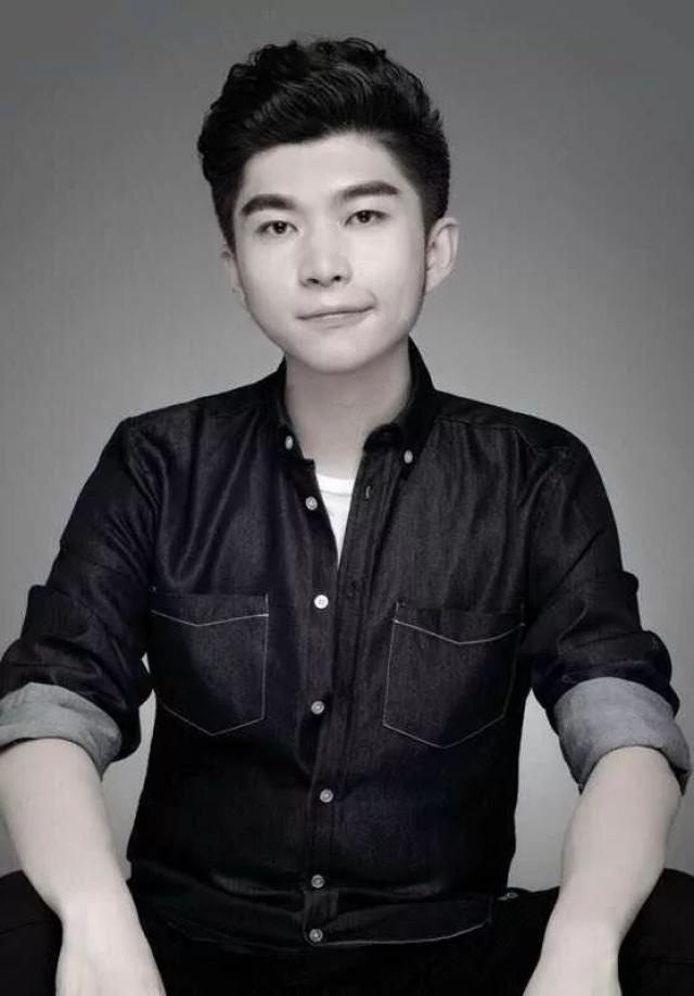 胡子豪参加工作一年之后才下定决心考研,经过对地域,学校,和专业的多