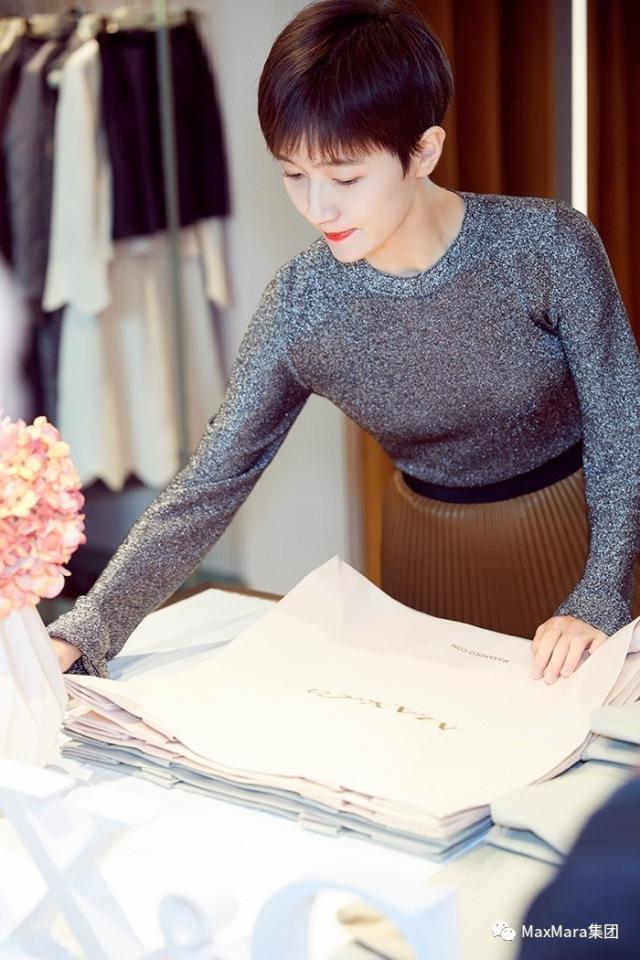 焦俊艳 · max&co.让时光放慢了脚步