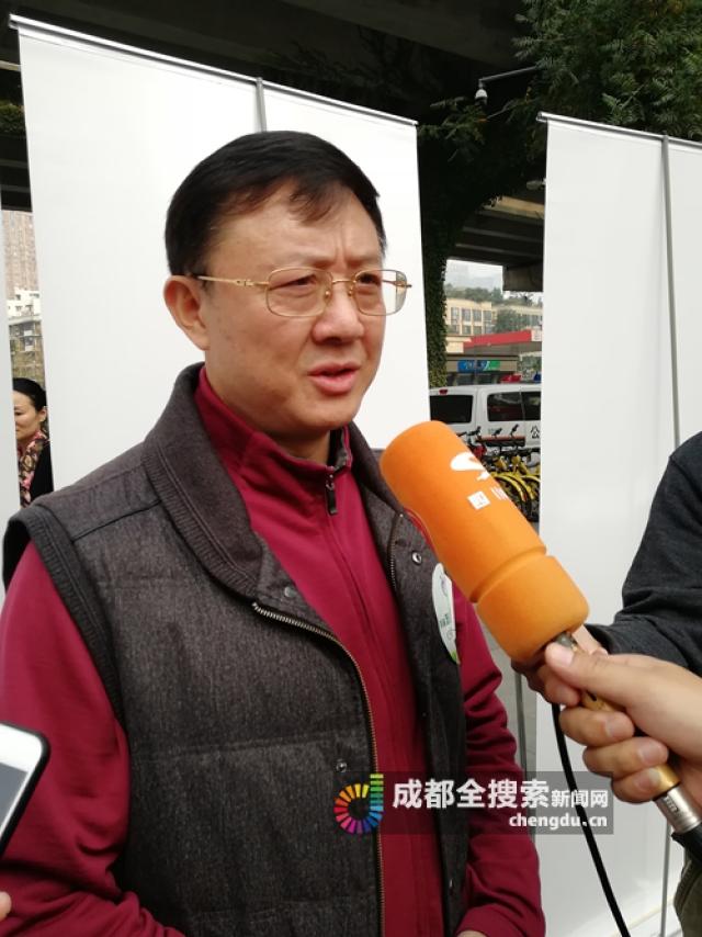捐献器官共享生命 四川"男神"李贝贝带头签字