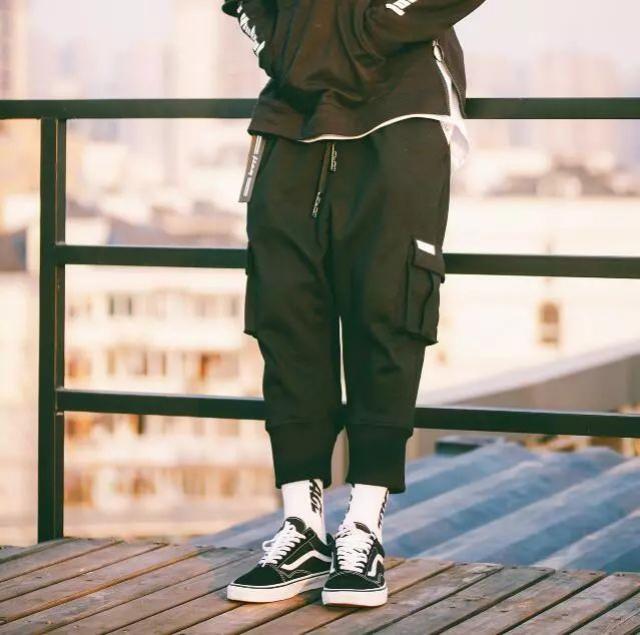 买物教室|冬天必须有一双 aj 棉拖!冲锋衣,两条裤子也很好看