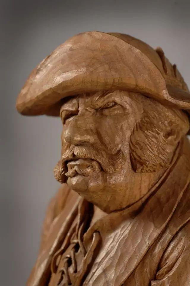 美国木雕大师:fred cogelow和他木头里的人物肖像