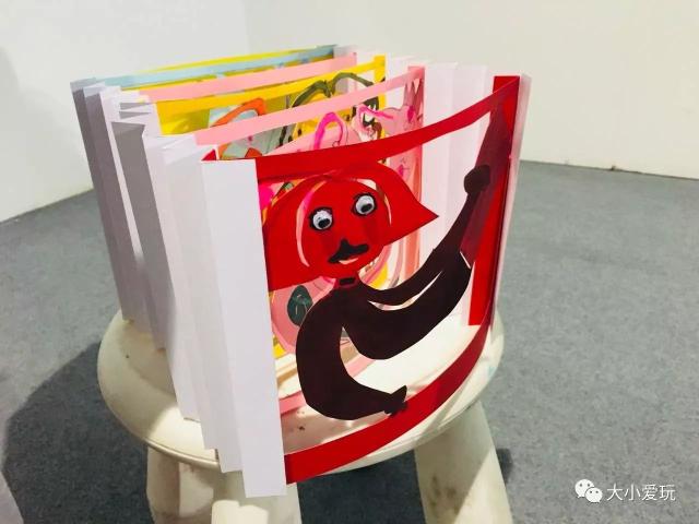 本周六和大师一起玩设计亲手制作一本隧道书